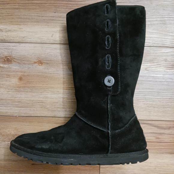 UGG Black Lo Pro Button Suede Boots - Picture 10 of 14
